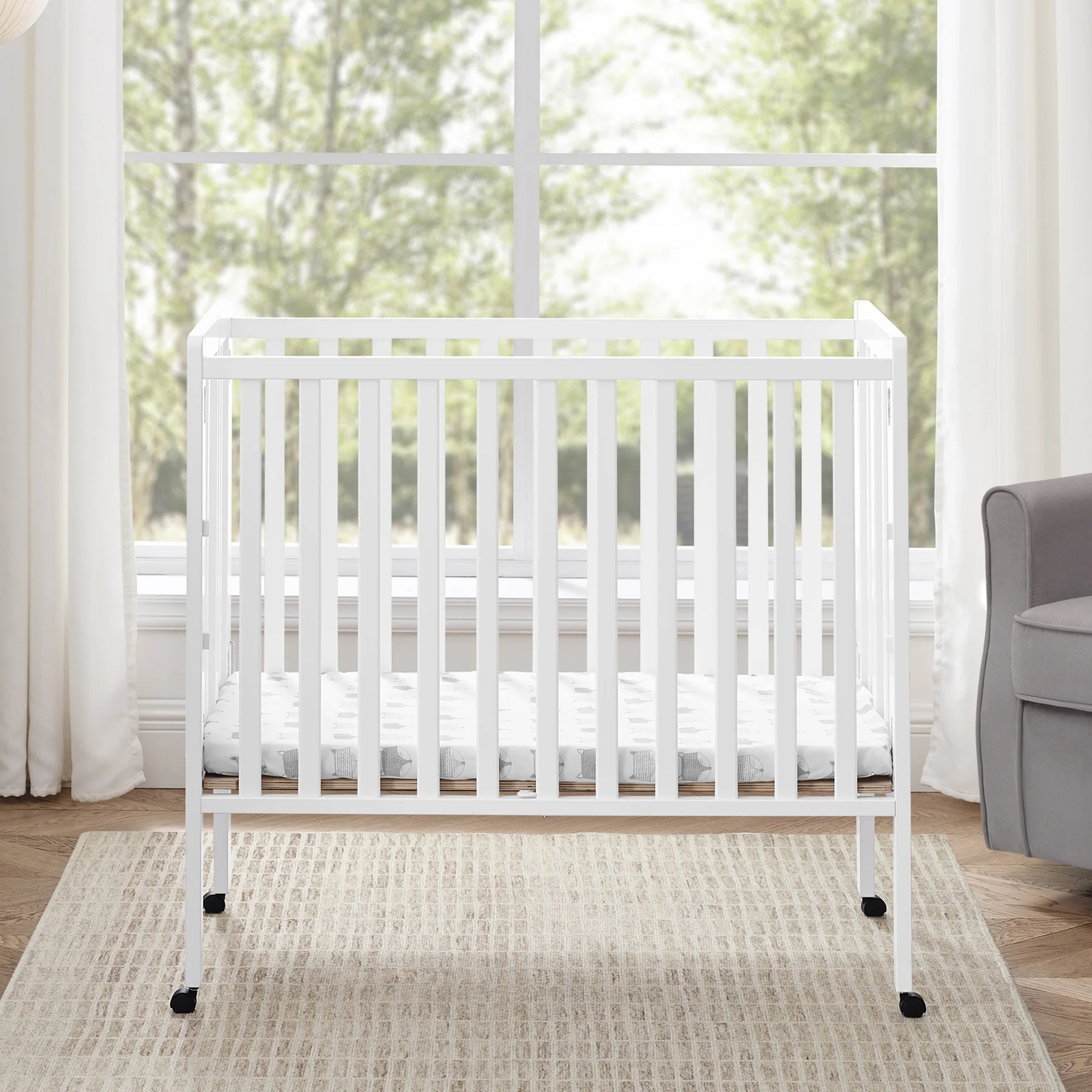 Delta Children Lee Portable Folding Mini Crib with 1.5 - Inch Mattress - Greenguard Gold Certified - Product image 6